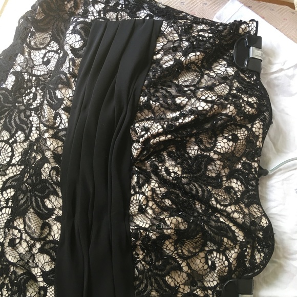 Dress - Picture 6 of 6